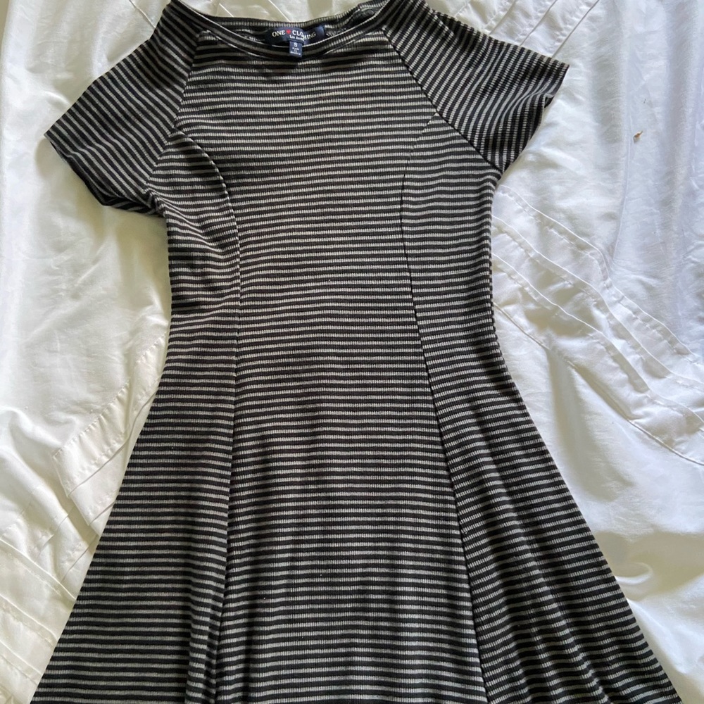 One Clothing Flowy Mini Dress